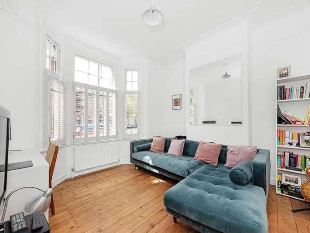 1 bed flat for sale