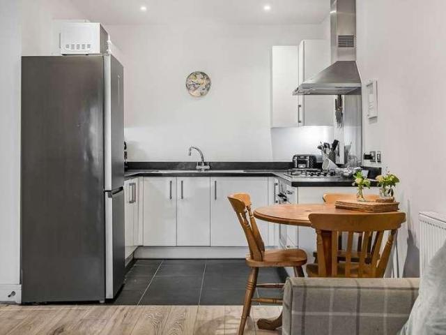 1 bed flat for sale