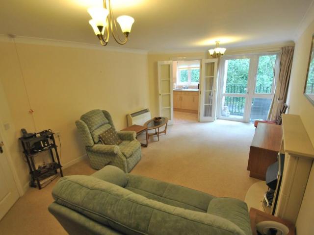 1 bed flat for sale