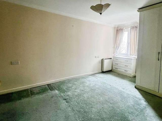 1 bed flat for sale