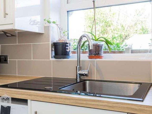 1 bed flat for sale