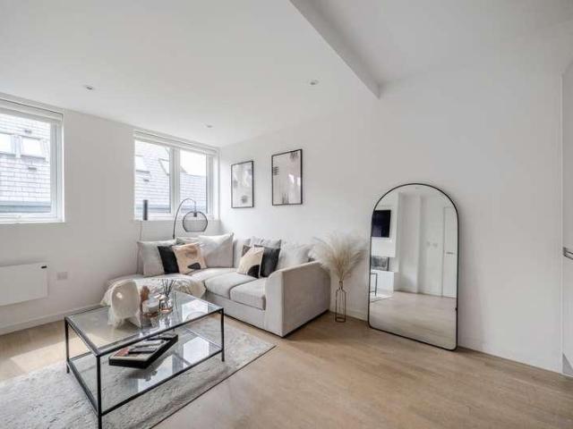 1 bed flat for sale