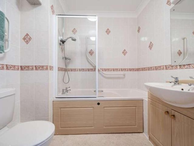 1 bed flat for sale