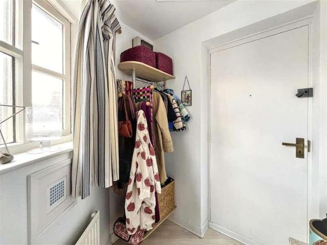 1 bed flat for sale