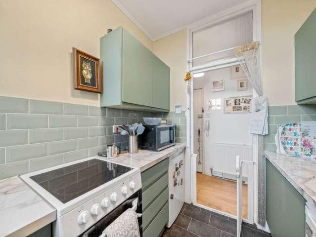 1 bed flat for sale