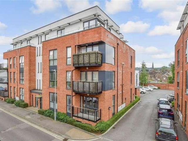 1 bed flat for sale