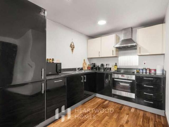 1 bed flat for sale