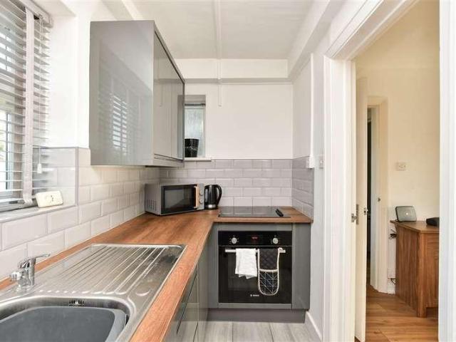 1 bed flat for sale