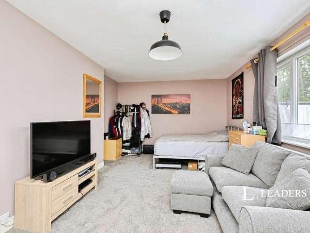 1 bed flat for sale