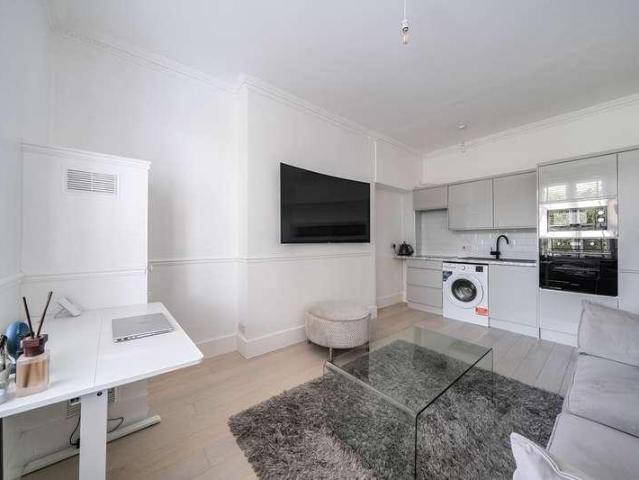 1 bed flat for sale