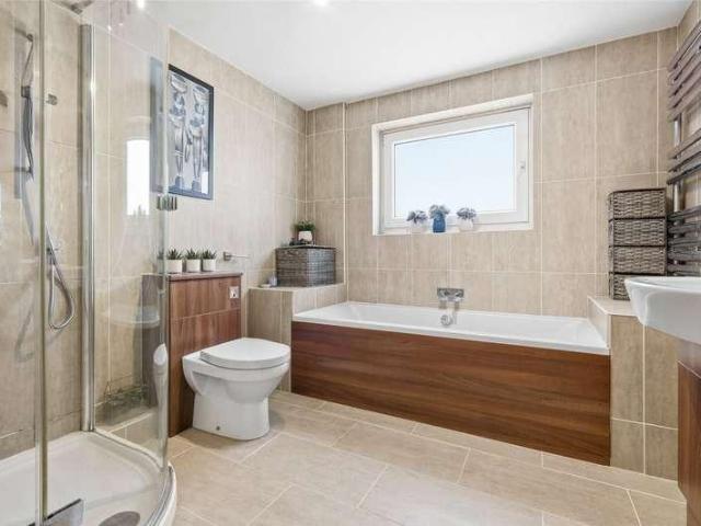 1 bed flat for sale