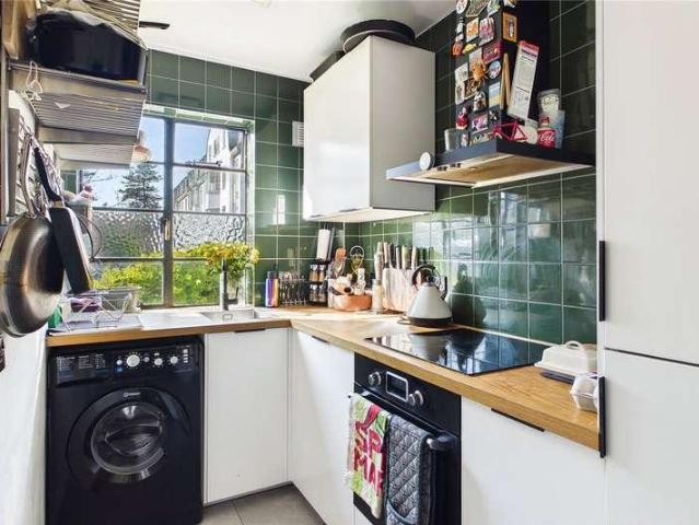 1 bed flat for sale