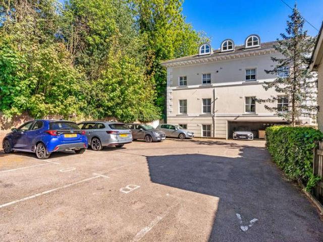 1 bed flat for sale