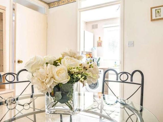 1 bed flat for sale