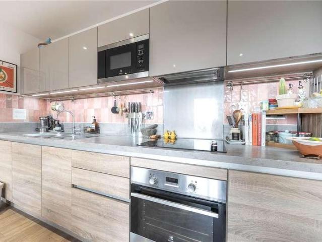 1 bed flat for sale