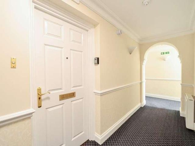 1 bed flat for sale