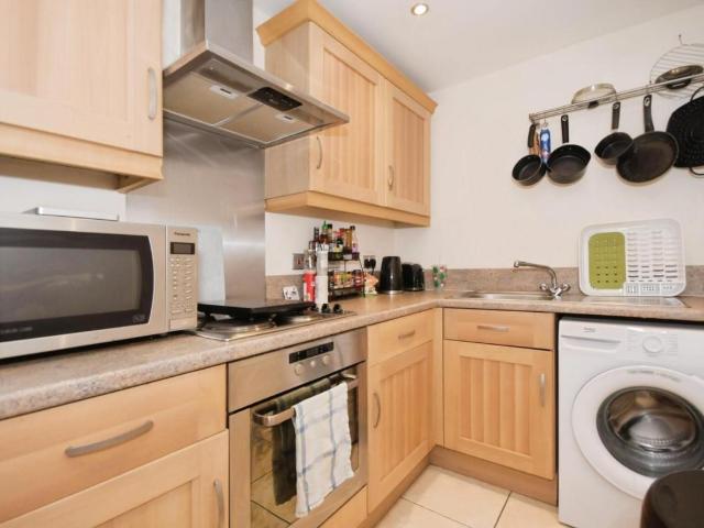 1 bed flat for sale