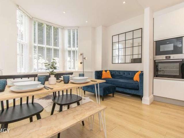 1 bed flat for sale