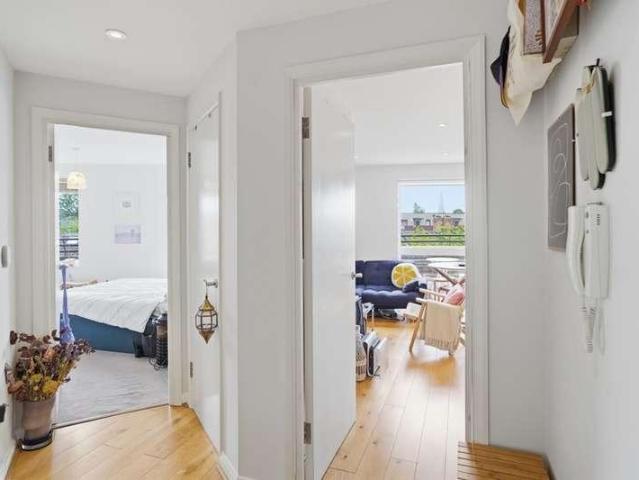 1 bed flat for sale