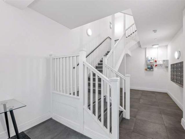 1 bed flat for sale