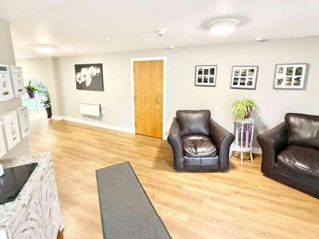 1 bed flat for sale