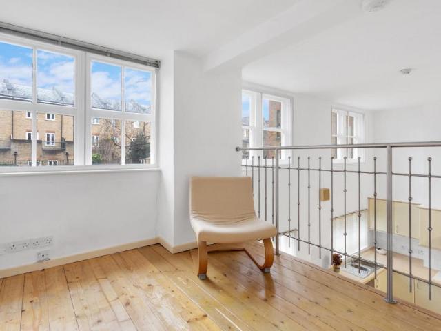 1 bed flat for sale