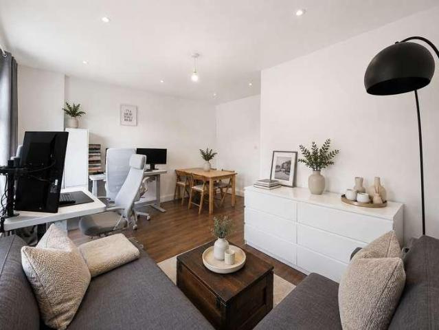 1 bed flat for sale