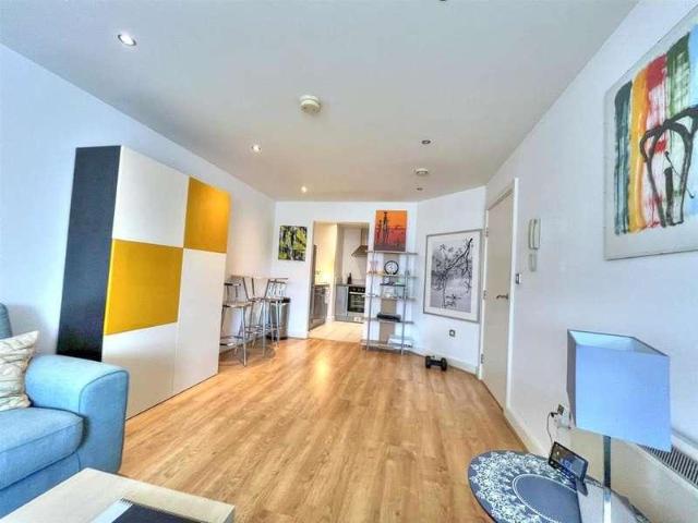 1 bed flat for sale