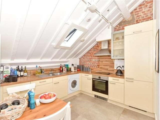 1 bed flat for sale