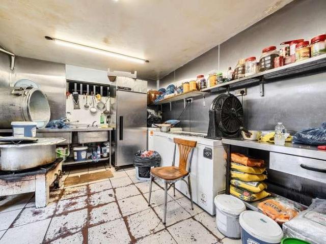 1 bed flat for sale