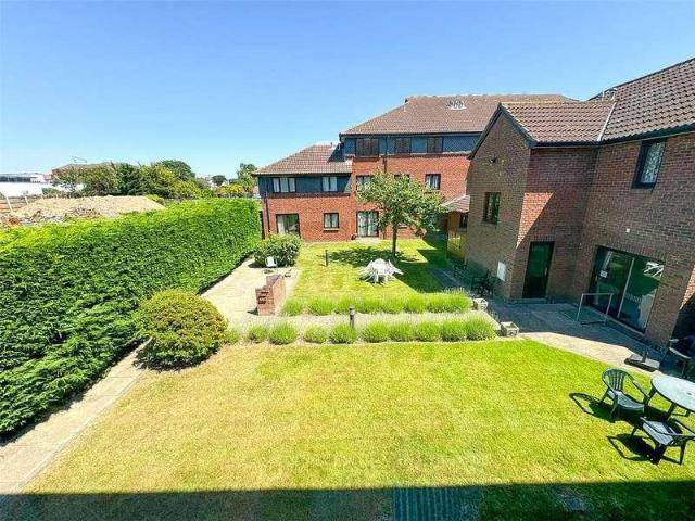 1 bed flat for sale