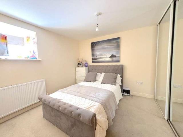 1 bed flat for sale