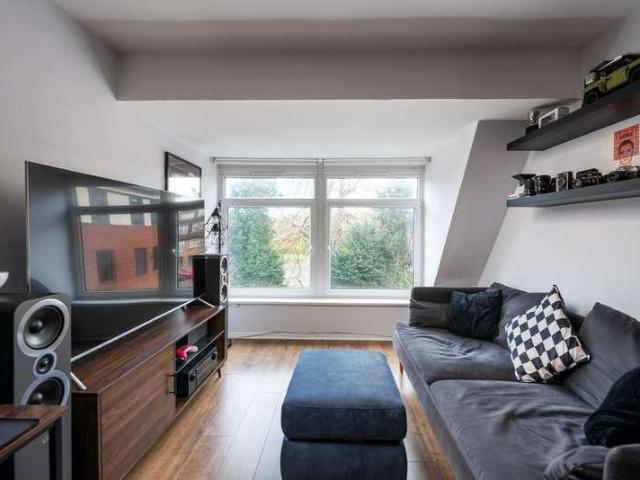 1 bed flat for sale
