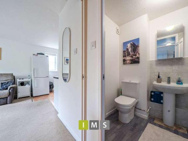 1 bed flat for sale