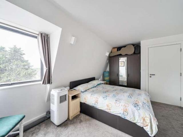 1 bed flat for sale