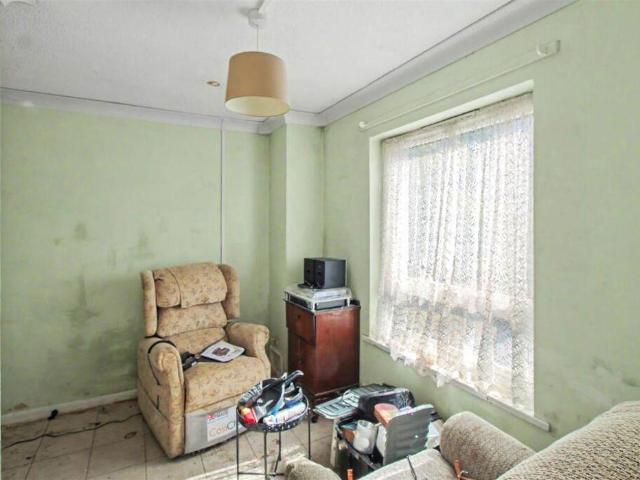 1 bed flat for sale