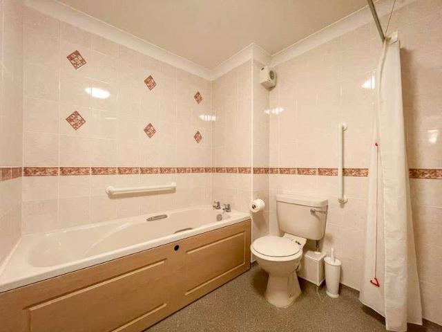 1 bed flat for sale