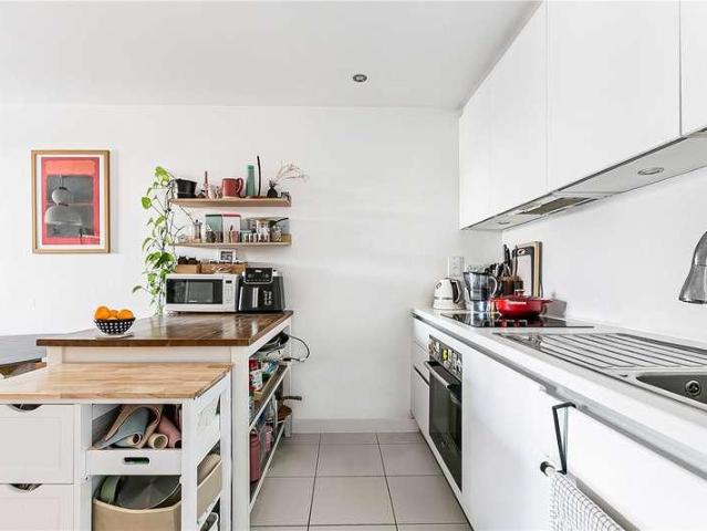 1 bed flat for sale
