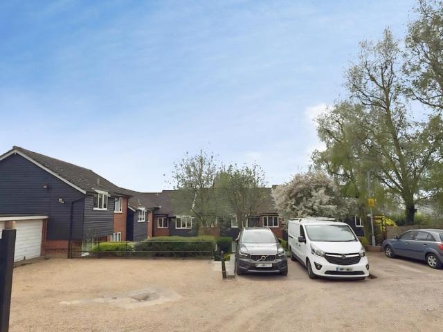 1 bed flat for sale