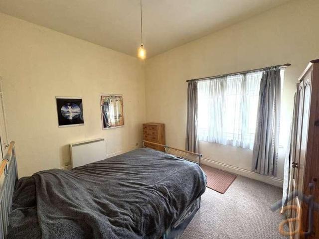 1 bed flat for sale
