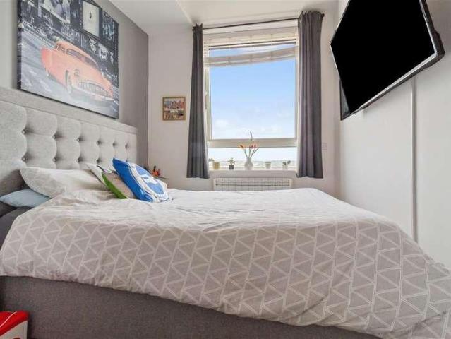 1 bed flat for sale