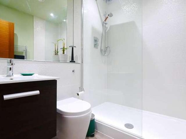 1 bed flat for sale
