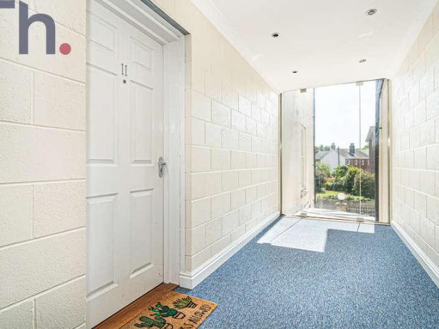 1 bed flat for sale