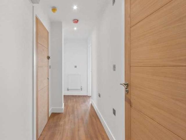 1 bed flat for sale