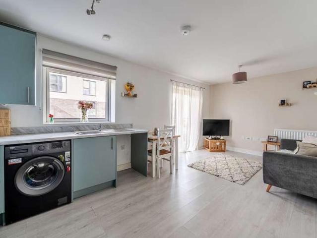 1 bed flat for sale
