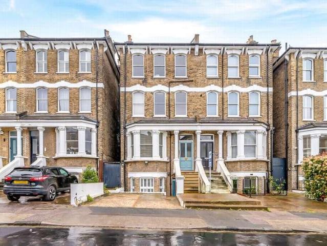 1 bed flat for sale