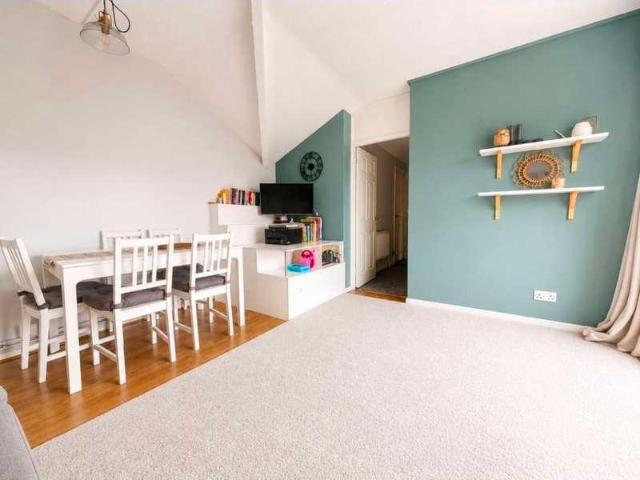 1 bed flat for sale