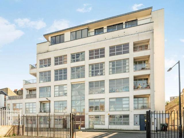 1 bed flat for sale