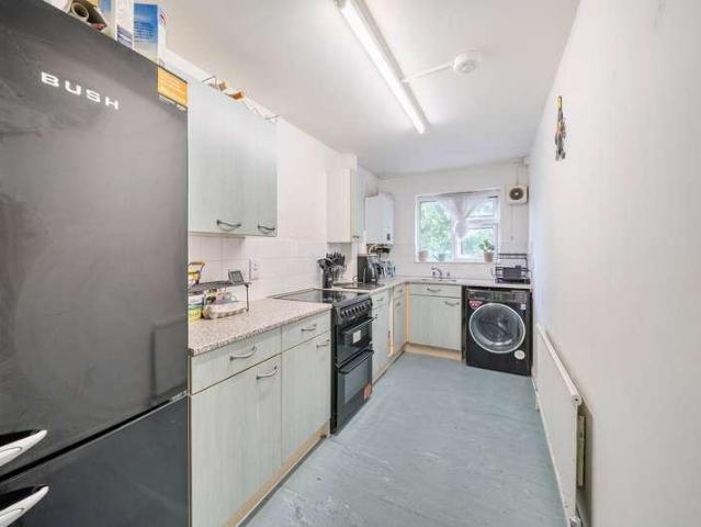 1 bed flat for sale