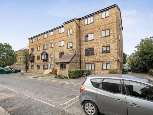 1 bed flat for sale